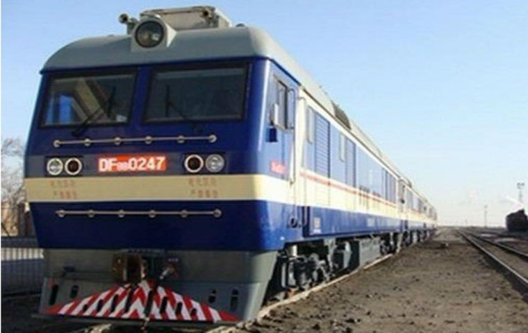 Train 800x800 51de42884f533