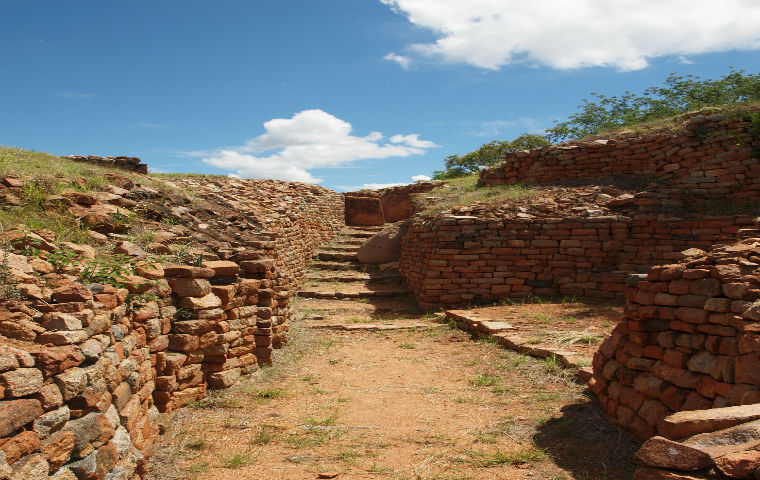 ZW Khami Ruins